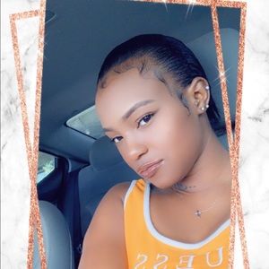 Meet your Posher, Erronisha